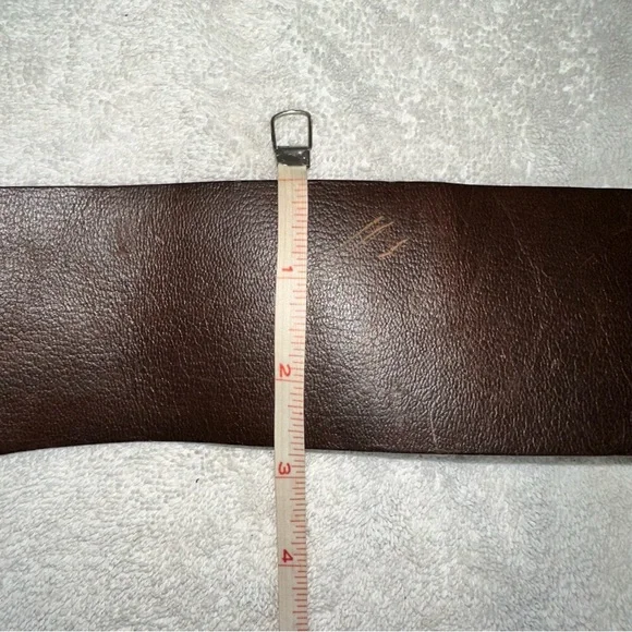 SOLD - Vintage Banana Republic Wide Brown Leather Belt Solid Brass Buckle - Picture 8 of 9